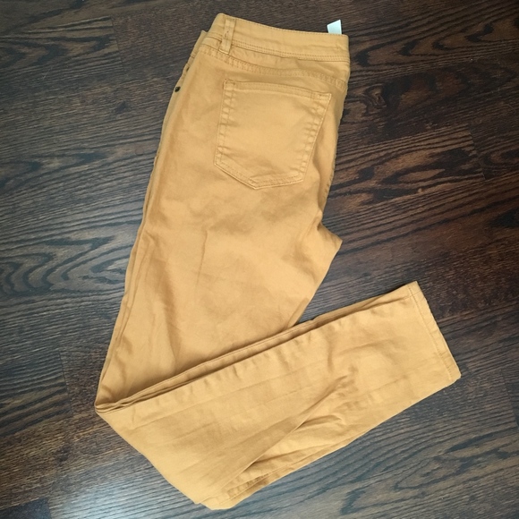 Destroyed Distressed Jeans LIKE NEW Size 28 - Picture 2 of 7